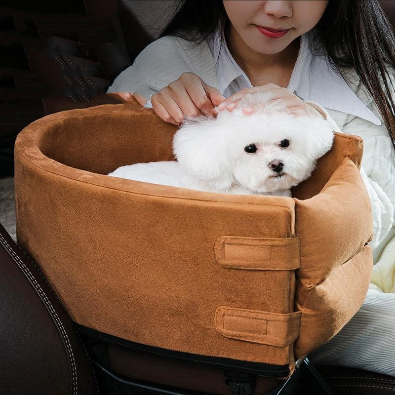 Anti-Dirty Artifact For Dogs In Car Central Control Den