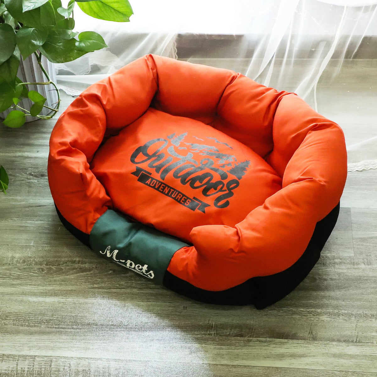 Easy-Clean Four Seasons Square Kennel