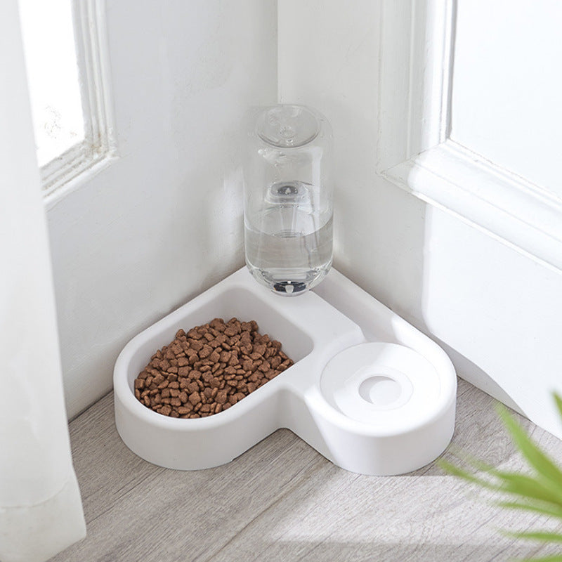 Welted Corner Heart-Shaped Dog Feeder
