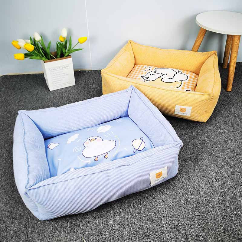 Square Warm Fabric Pet Bed