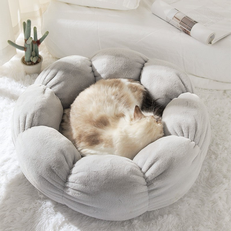Plush Round Nest Flower Shape Doghouse
