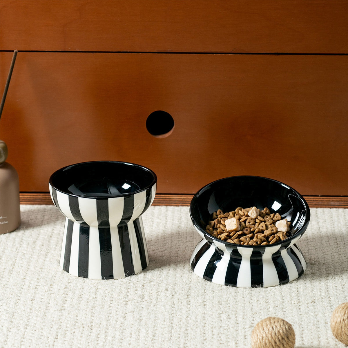 Minimalist Color-Block Striped Elevated Pet Bowl