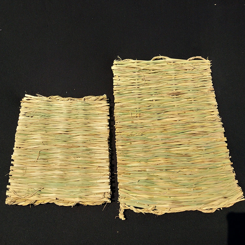 Natural Hay Hand-Woven Pet Mat