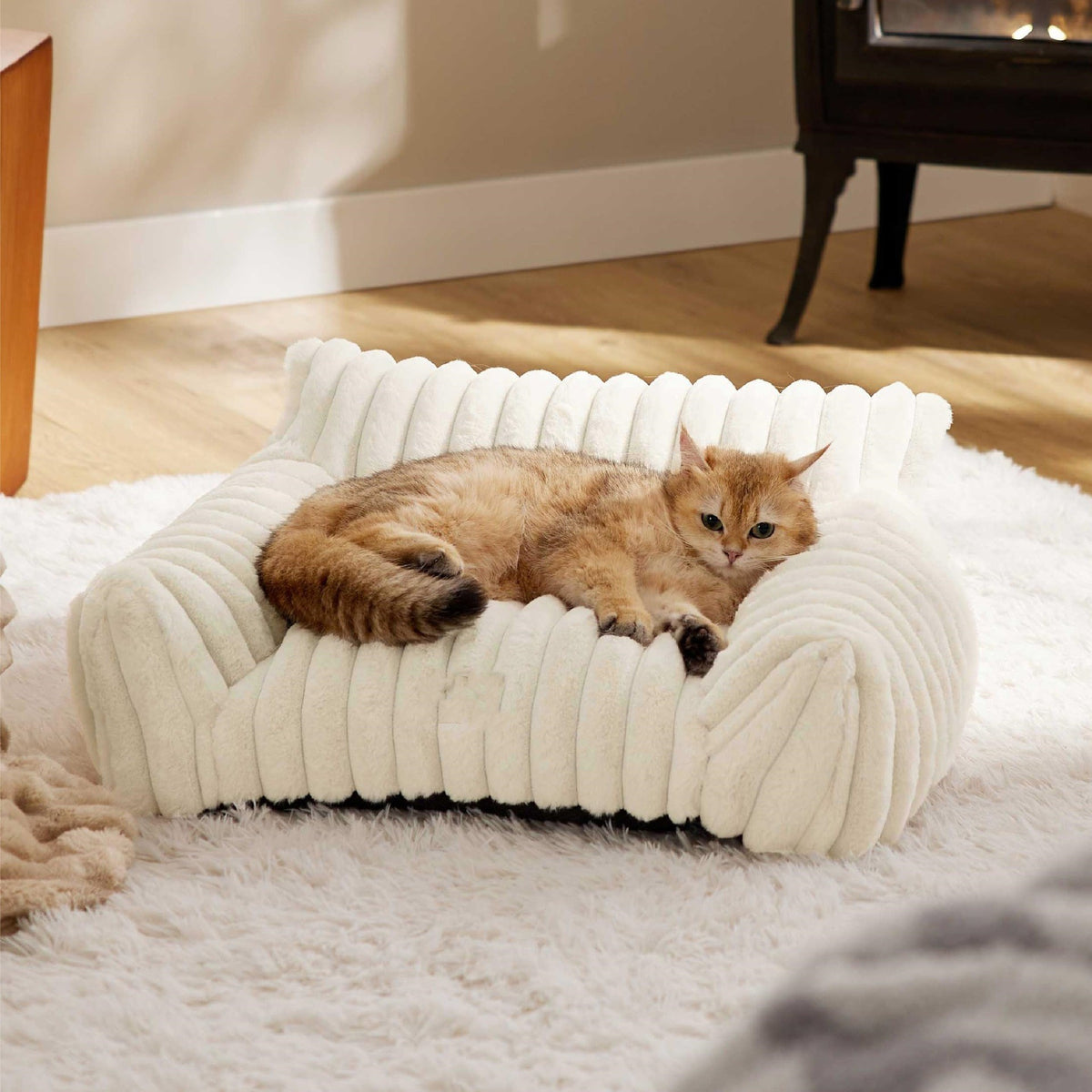 Four-Season Warm Plush Pet Bed