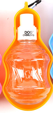 Traveling Dog Hanging Water Bottle