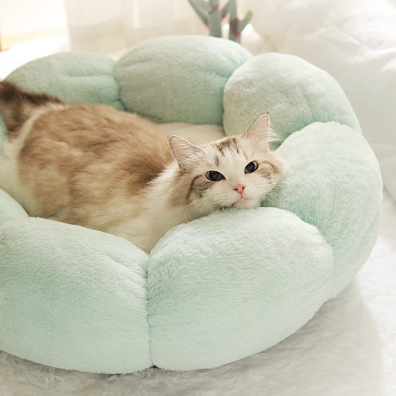 Plush Round Nest Flower Shape Doghouse