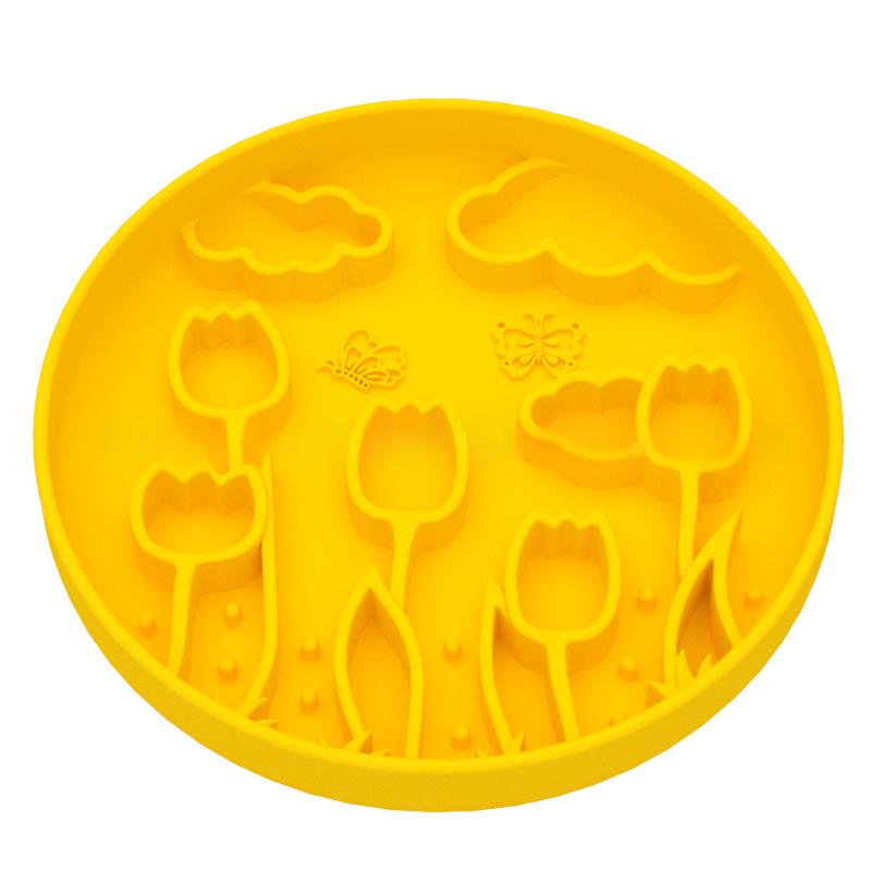 Silicone Slow-Feeding Licking Mat With Suction Cup