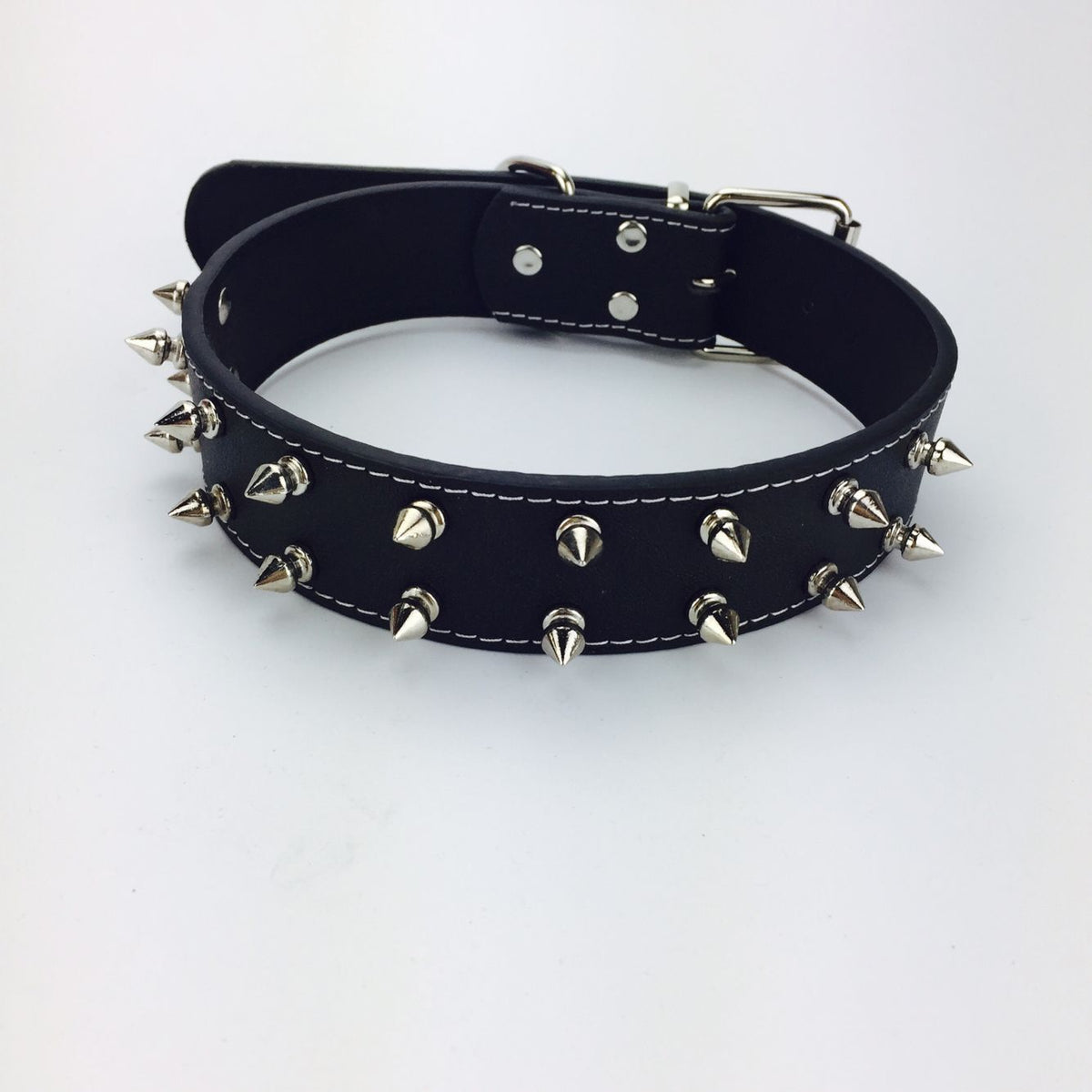 Pet Dog Fashion Simple Solid Color Rivet Collar