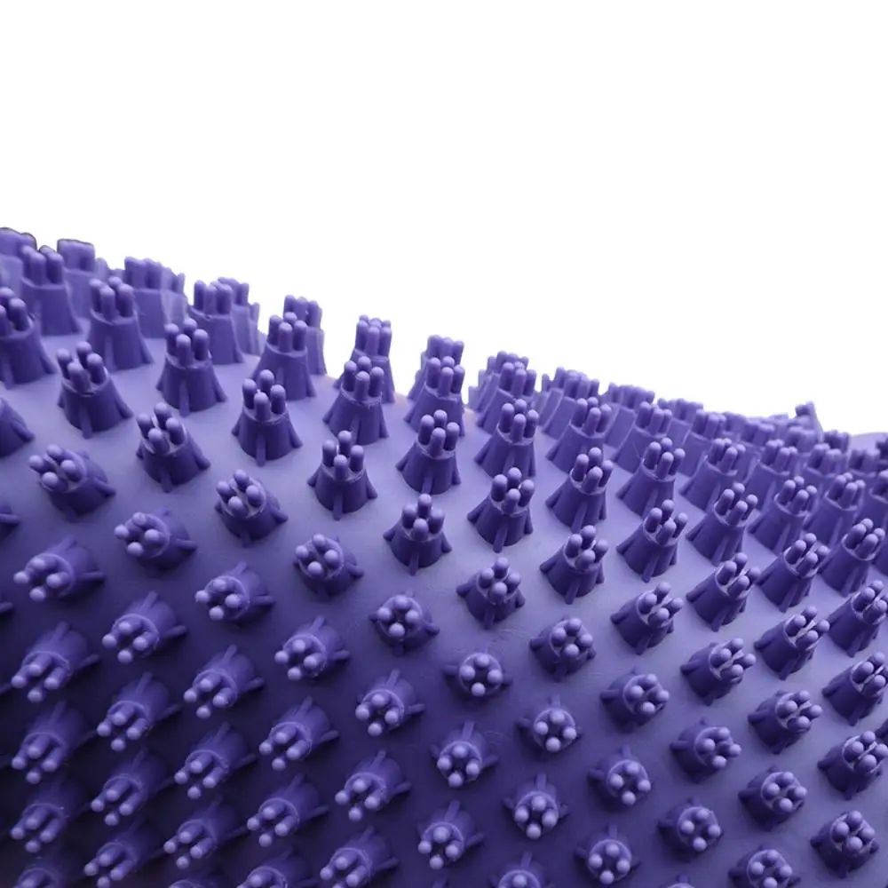 Massaging Pet Shampoo and Grooming Brush