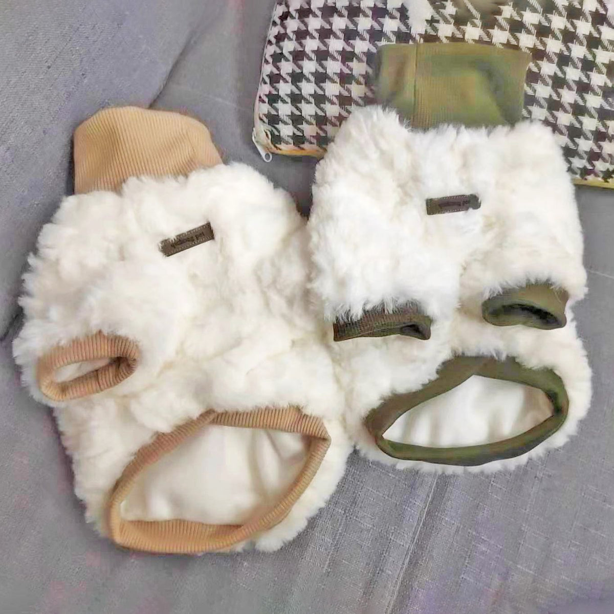 Small And Medium-Sized Dogs Thick Warm And Cute Turtleneck Plush Cotton-Padded Coat