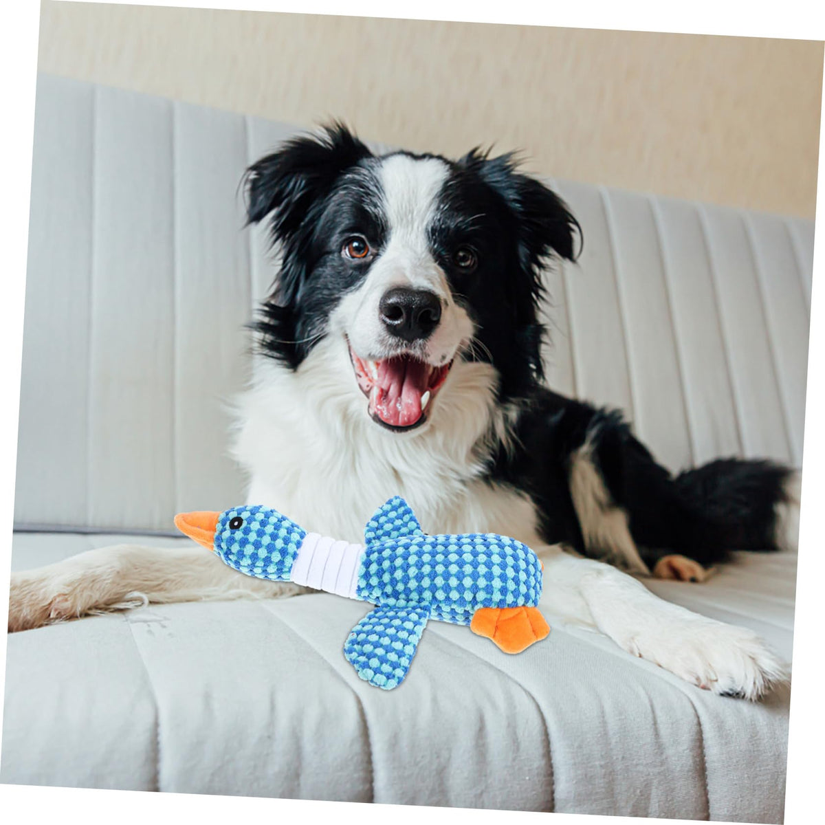Squeaky Plush Goose Chewing Toy For Dogs