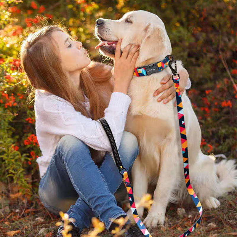 Hand Holding Rope Out Anti-Lost Dog Leash Pet Supplies