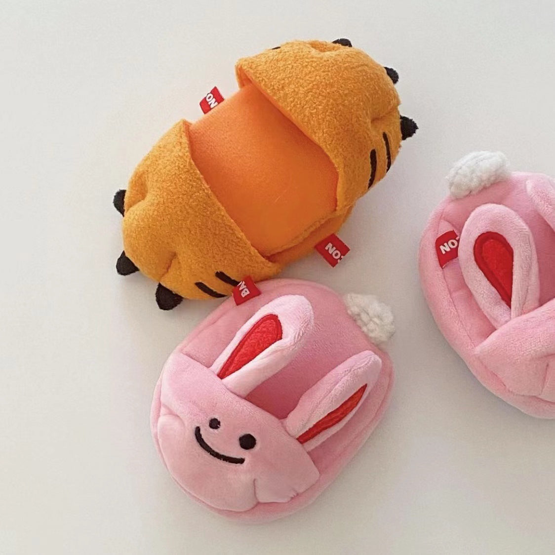 New Cute Sniffing Sound Slippers Toys