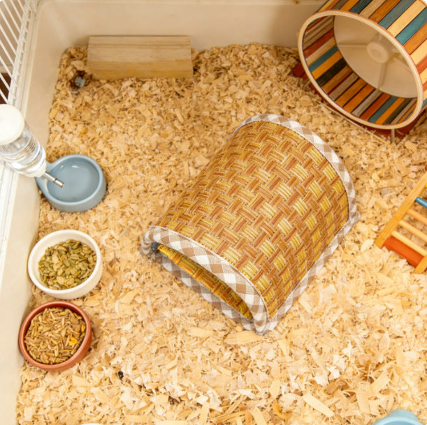 Summer Mouse Cooling Mat Nest Natural Grass Mat Durable And Scratch-Resistant